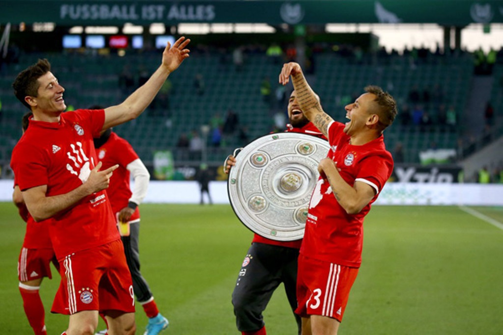 Dàn sao Bayern cực nhắng trong ngày nhận Đĩa bạc - Bóng Đá