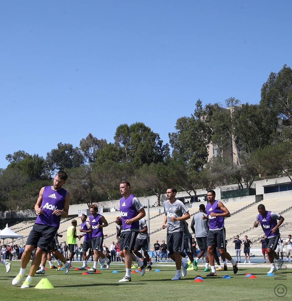 Man Utd tập nhẹ, sẵn sàng đối đầu LA Galaxy - Bóng Đá