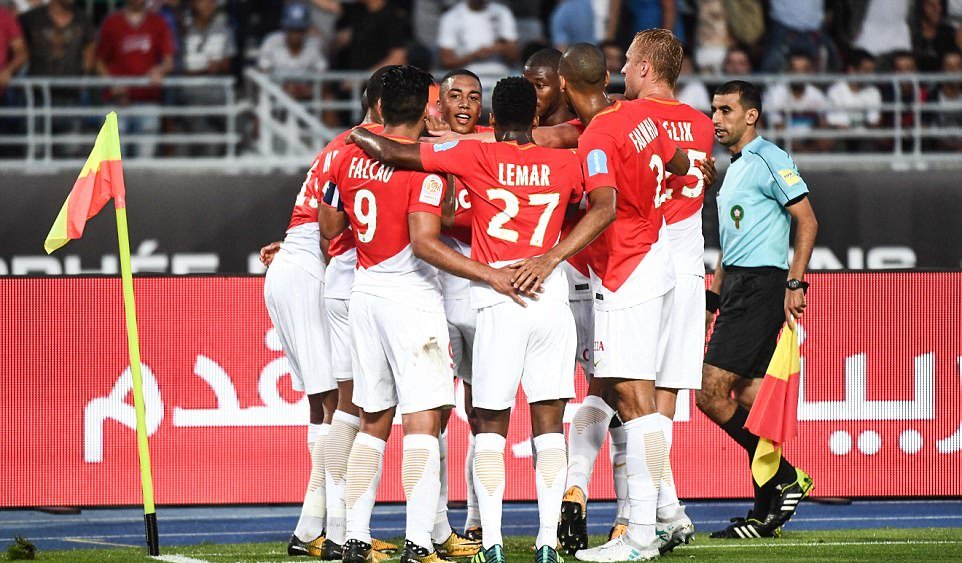 PSG 2-1 Monaco: Ngày Alves che mờ Mbappe - Bóng Đá