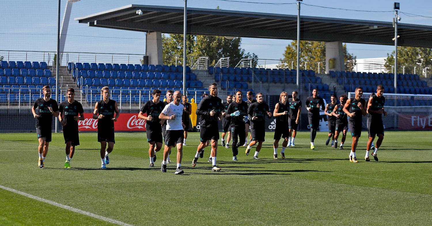 Real Madrid tập luyện điên cuồng trước trận đấu với APOEL Nicosia  - Bóng Đá