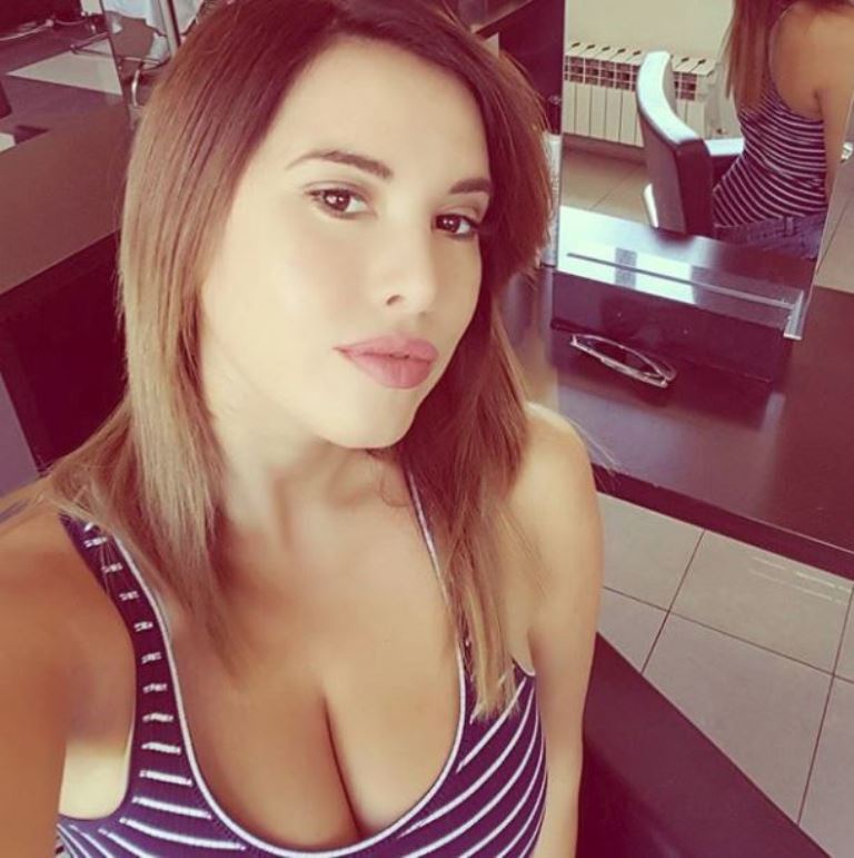 - Bóng Đá