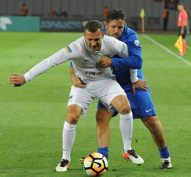 Rivaldo, Totti sát cánh đánh bại đội bóng của Crespo, Shevchenko - Bóng Đá