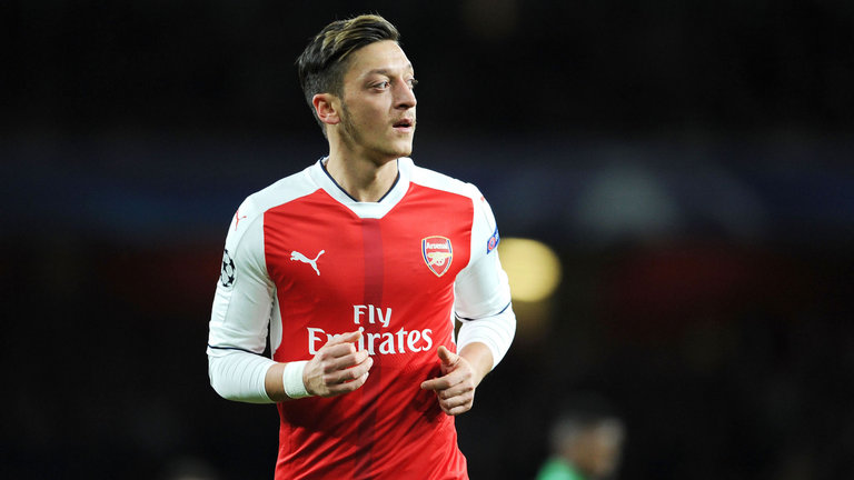 Martin Keown đòi Arsenal bán gấp Mesut Ozil - Bóng Đá