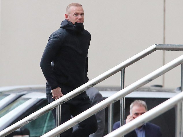 Rooney đụng độ đồng đội cũ ở Man Utd tại khách sạn Lowry - Bóng Đá