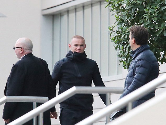 Rooney đụng độ đồng đội cũ ở Man Utd tại khách sạn Lowry - Bóng Đá