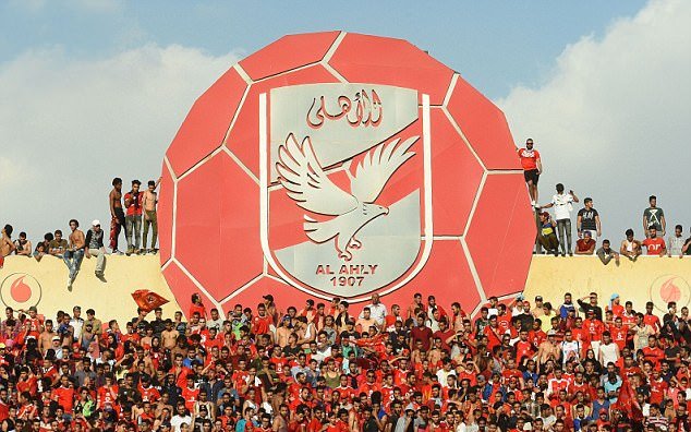 Khung cảnh KHÔNG THỂ TIN ĐƯỢC trong buổi tập của Al Ahly - Bóng Đá