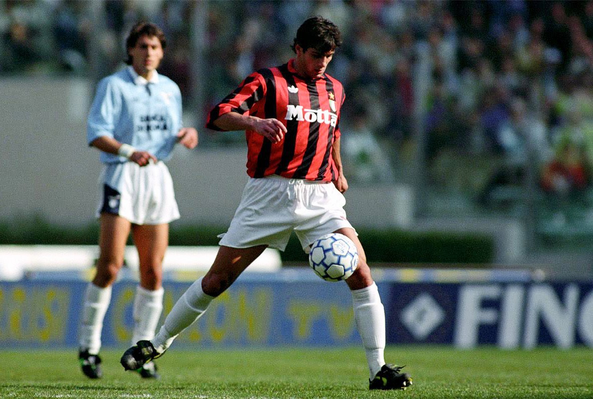 Ronaldo, Vieri và những bản hợp đồng đắt giá nhất Serie A thập niên 90 - Bóng Đá