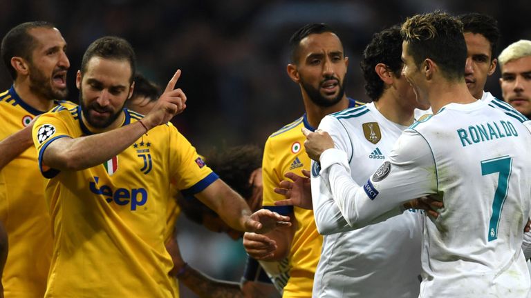 Ronaldo: Tôi không hiểu sao họ lại kêu oan quả penalty - Bóng Đá