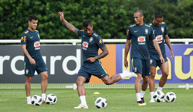 Nguy cho Brazil: Neymar không thể tập luyện, nguy cơ lỡ trận Croatia - Bóng Đá