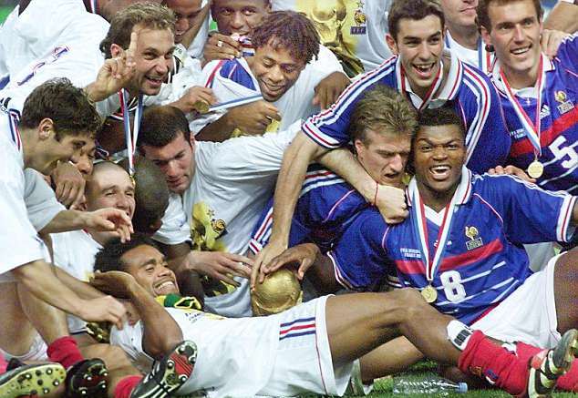 Đội tuyển Pháp vô địch World Cup tái hợp sau 20 năm - Bóng Đá