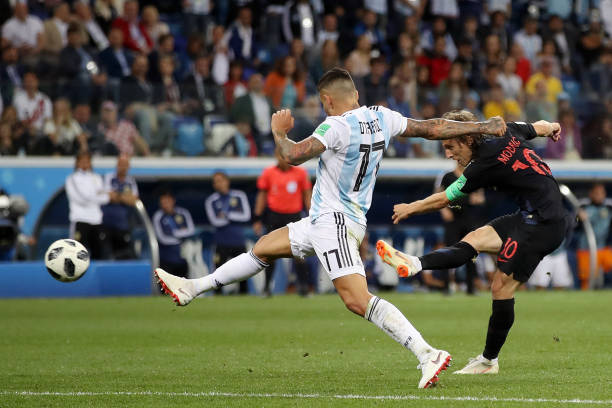 Cesc Fabregas: 'Lối chơi của Argentina thật kinh khủng' - Bóng Đá