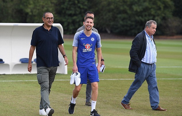 NÓNG: Chelsea sắp nổ liên tiếp 4 bom tấn
