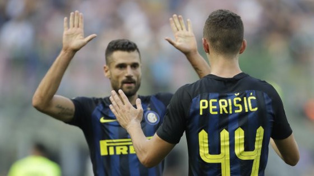 NÓNG: Inter có thể bán cả Perisic và Candreva để chiêu mộ cái tên này - Bóng Đá