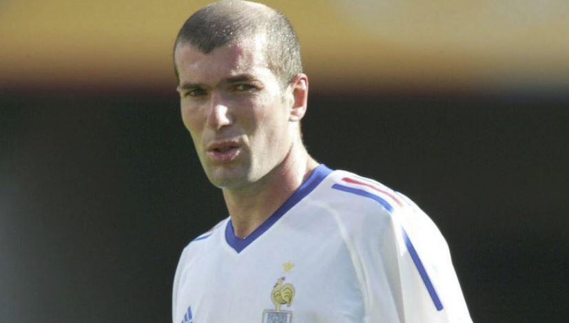 Bạn còn nhớ? Đội hình tiêu biểu UEFA 2003: Becks sát cánh Figo, Zidane, Nedved - Bóng Đá