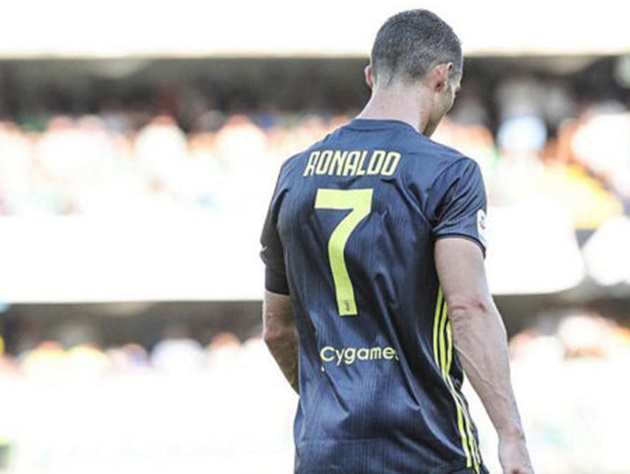 Chân sút dứt điểm tồi nhất châu Âu: Ronaldo số 2 thì không ai là số 1 - Bóng Đá
