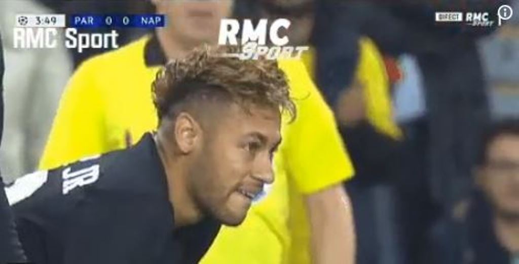 Bị Cavani trả đũa ngay trên sân, Neymar giận sôi máu - Bóng Đá