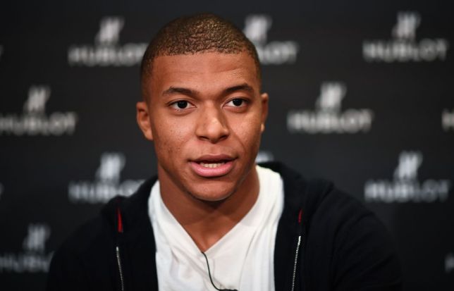 Bị Kylian Mbappe từ chối, HLV Wenger phản ứng ra sao? - Bóng Đá