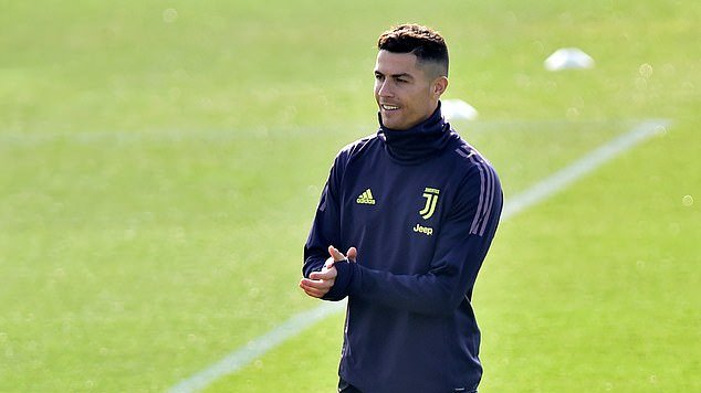 Ronaldo Juventus tập - Bóng Đá