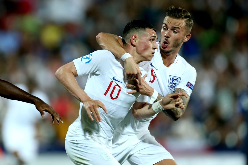 Fan Quỷ đỏ: "Mua ngay, cậu ấy là 'playmaker' cừ khôi"