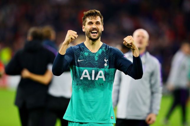 Manchester United considering shock move for Tottenham cast-off Fernando Llorente - Bóng Đá