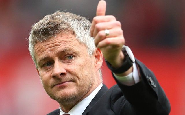 Robbie Savage: Solskjaer urged to sign £163m+ trio - Bóng Đá