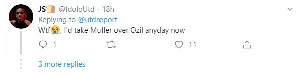Man United fans react to Ozil  - Bóng Đá