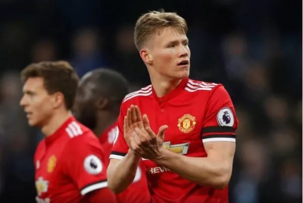 Ảnh bài viết Fan Man Utd: "Solskjaer hãy xây dựng đội bóng xung quanh cậu ấy"