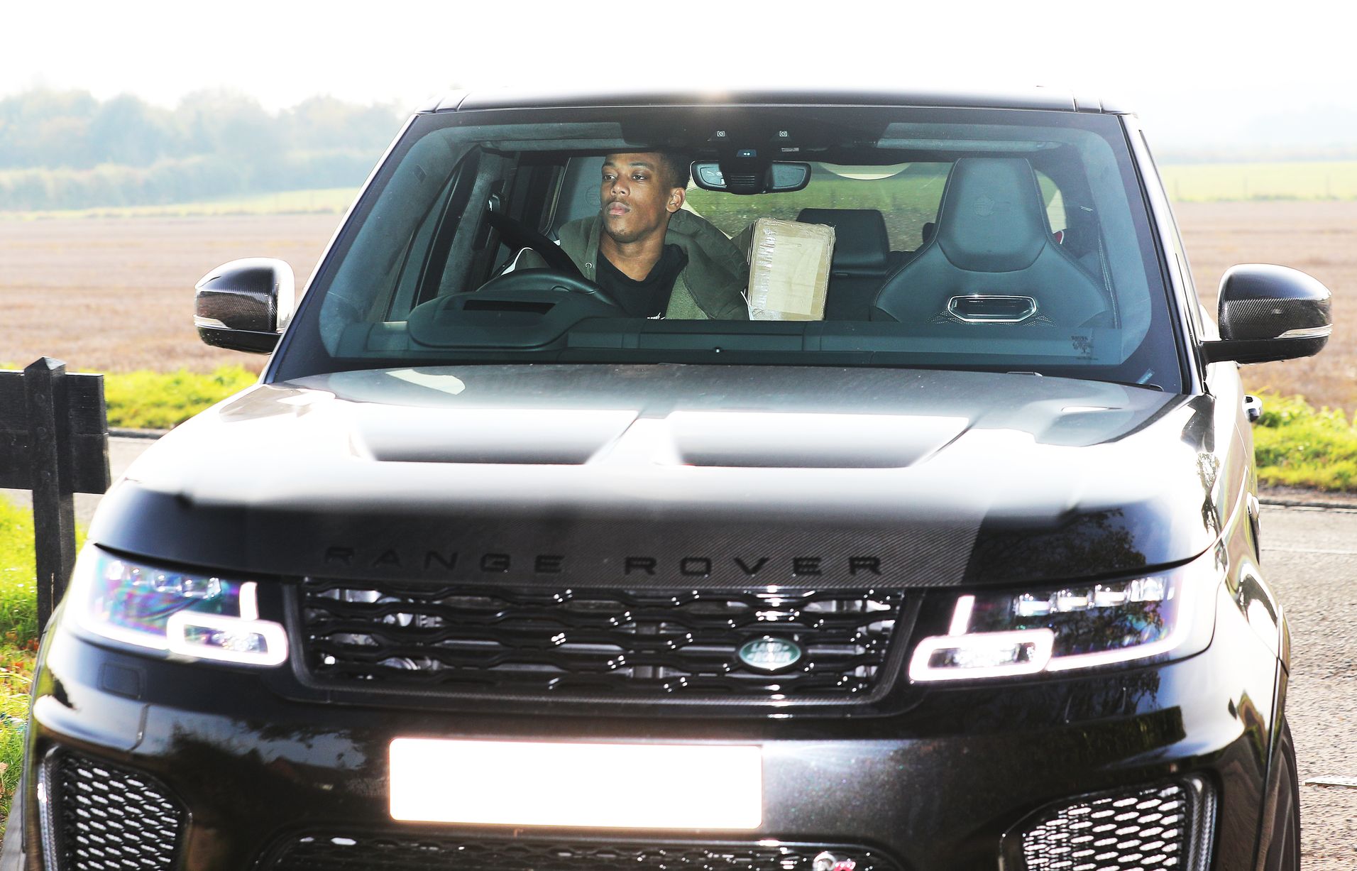 Manchester United players arrive for training after Chelsea win - Bóng Đá