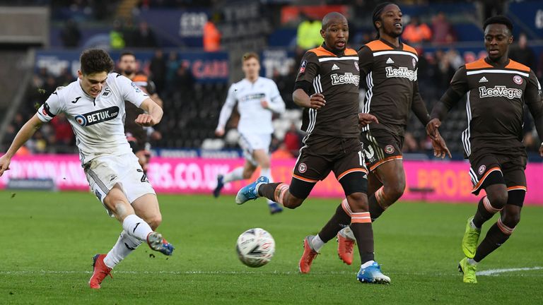 Leeds hé lộ hồ sơ tuyển trạch thú vị của Daniel James