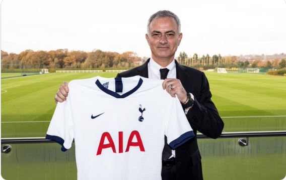 SPECIAL ONE Jose Mourinho named Tottenham manager: Spurs release first photos of new boss at training ground - Bóng Đá