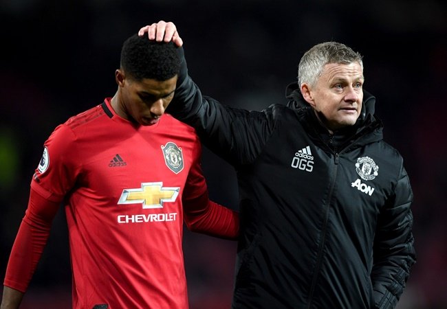 Manchester United boss Ole Gunnar Solskjaer 'warns his players he will be axed if they lose to both Tottenham and Manchester City'  - Bóng Đá