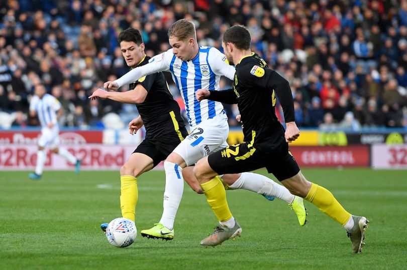 'Different class' - Huddersfield fans rave over Arsenal loanee Emile Smith Rowe performances - Bóng Đá