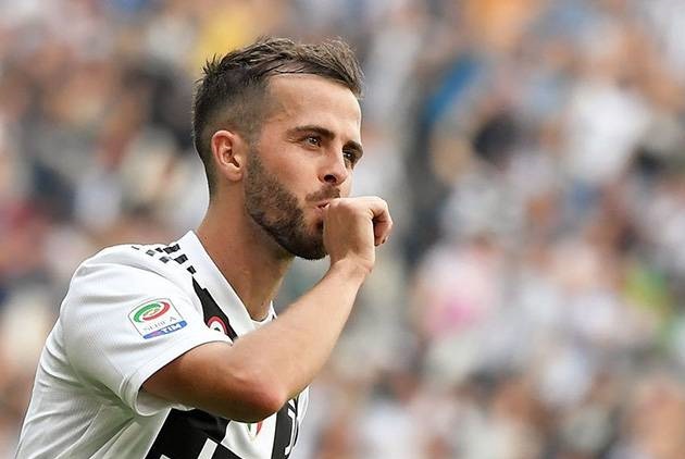 Chelsea ‘set to battle’ PSG to sign Juventus midfielder - Bóng Đá