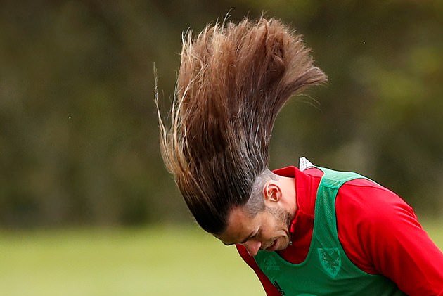 we know why Zidane leaves Bale on the bench': Fans react to incredible photos of Real Madrid letting his hair down on Wales duty - Bóng Đá