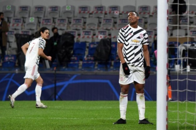 ‘He’s doing nothing!’: Paul Scholes blasts Manchester United star Anthony Martial after humiliating defeat - Bóng Đá