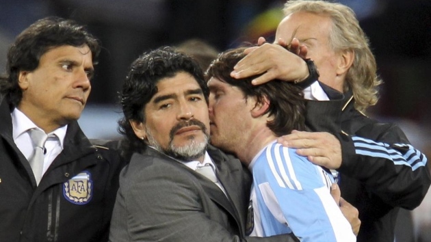 The relationship between Maradona and Messi: Two legends in eternal comparison - Bóng Đá