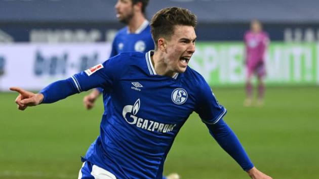 'Sao mai' lập hat-trick, Schalke đã biết thắng sau 30 trận - Bóng Đá