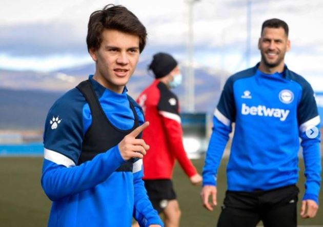 Alaves boss praises Pellistri's speed ahead of United loanee's debut - Bóng Đá