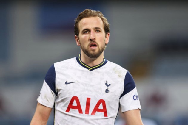 Arsene Wenger suggests Harry Kane may not need to quit Tottenham this summer - Bóng Đá