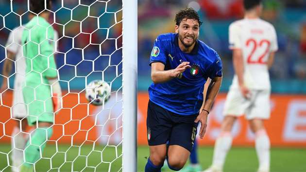 Manuel Locatelli đã có màn trình diễn tuyệt vời tại EURO 2020.