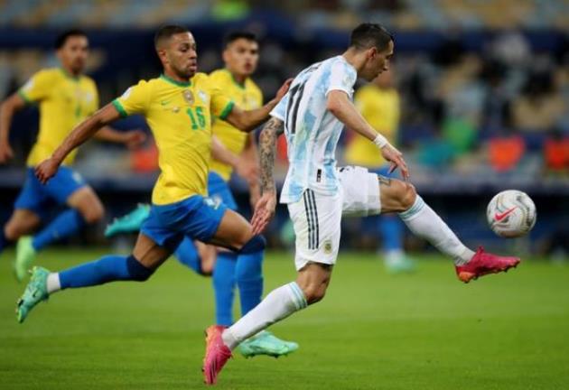 TRỰC TIẾP Argentina 1-0 Brazil (H1): Di Maria lốp bóng - Bóng Đá