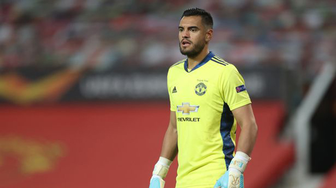 Chelsea considering move to sign ex-Manchester United goalkeeper Sergio Romero on free transfer - Bóng Đá