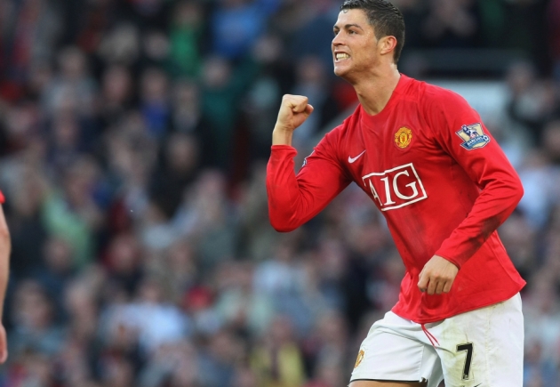 Cristiano Ronaldo’s ‘history at Manchester United would be wiped’ if he joins Man City - Bóng Đá