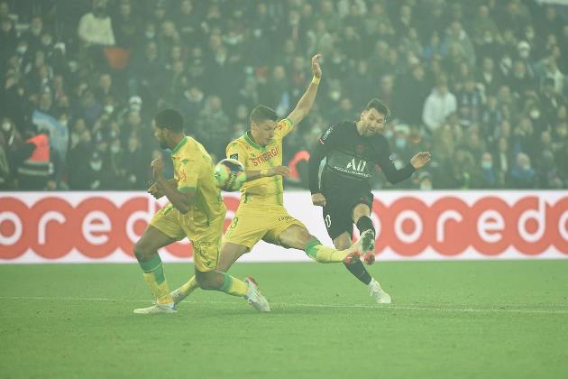 Messi ghi bàn thắng đầu tiên ở Ligue 1 - Bóng Đá