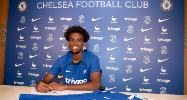 Carney Chukwuemeka chính thức trở thành người của Chelsea.