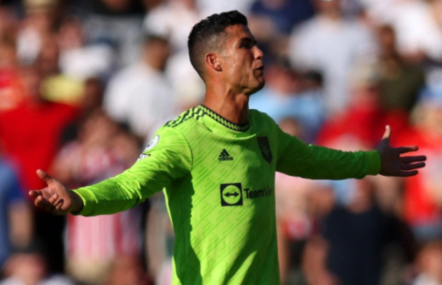 Ronaldo tức giận với De Gea sau 2 sai lầm - Bóng Đá