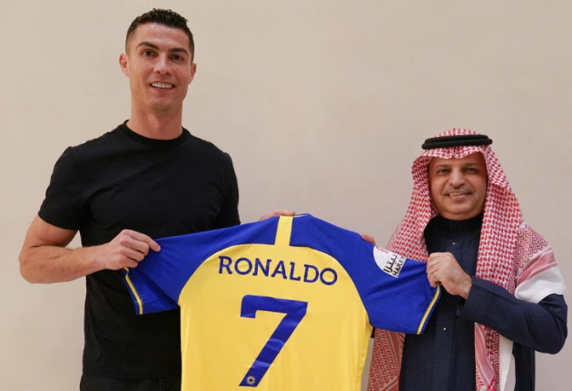 Nemanja Matic reacts as Cristiano Ronaldo announced move to Al Nassr - Bóng Đá
