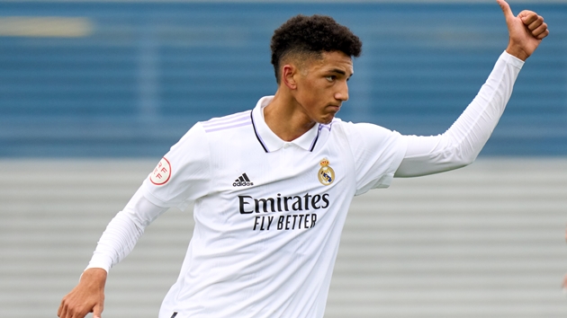 Carlo Ancelotti confirmed that he would be calling up 18-year-old Real Madrid Castilla talent Alvaro Rodriguez. - Bóng Đá