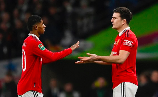 Maguire vào thay Rashford.