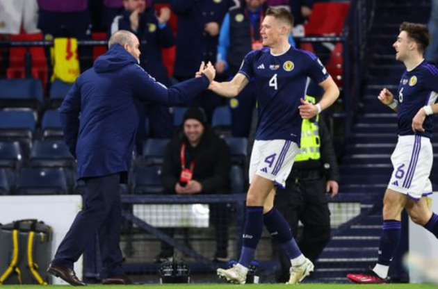 Giúp Scotland giành chiến thắng lịch sử, McTominay được so sánh với Messi - Bóng Đá